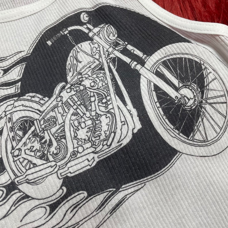 Tank Top Bergaris dengan Grafi - Tank Top Ribbed ulasan dan harga